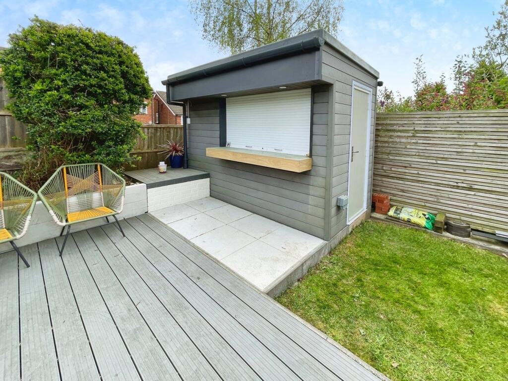 Bar/Summer House