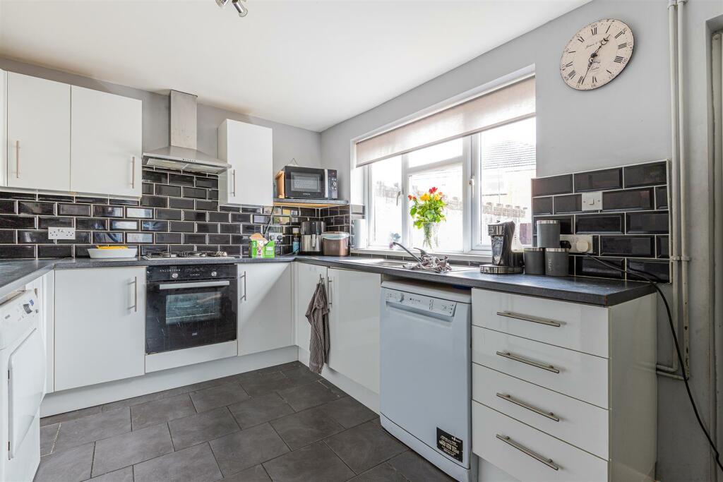 Grand Avenue 56a-7.jpg