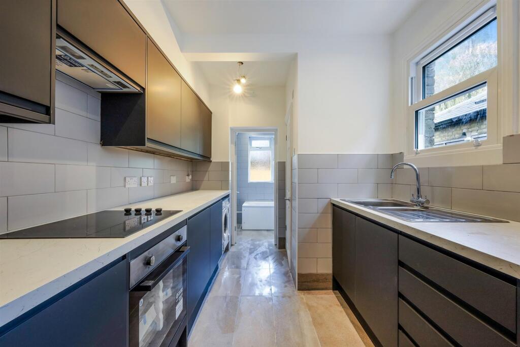 BEACONSFIELD ROAD, 87 (24).jpg
