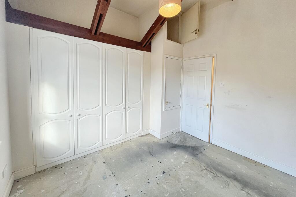 28 Springfield Place, New Malden KT3 3LJ