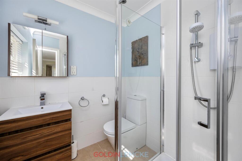 En Suite Shower Room