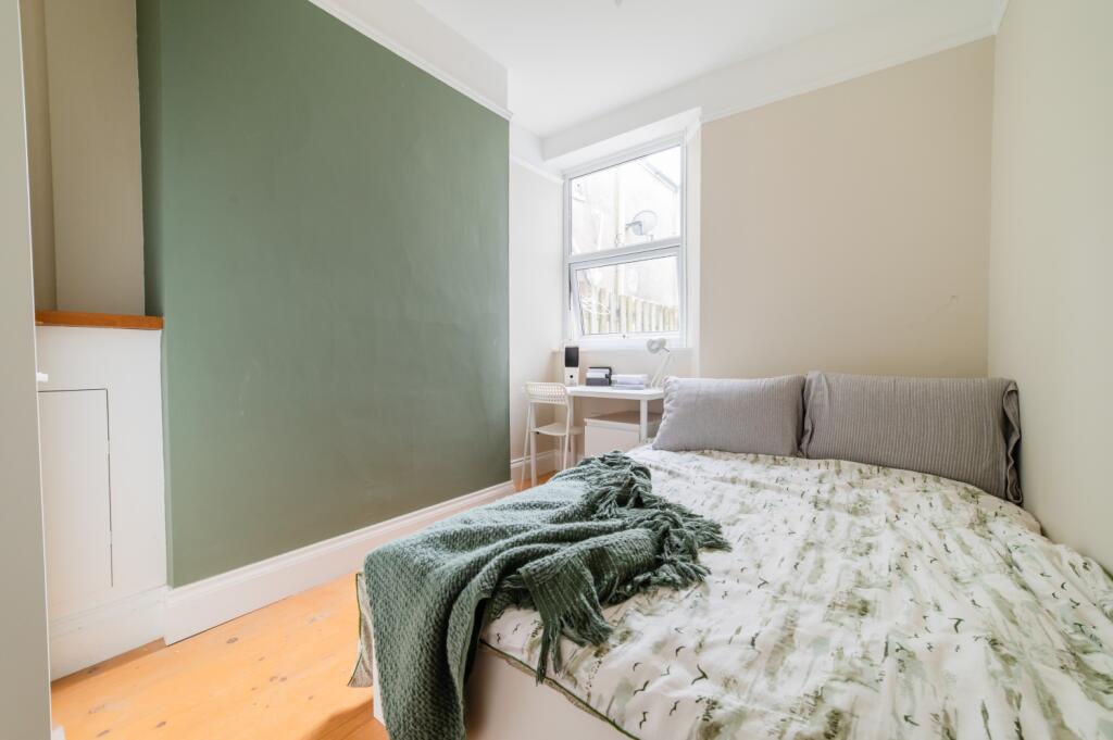 Call 02920 454555 to secure your viewing_3