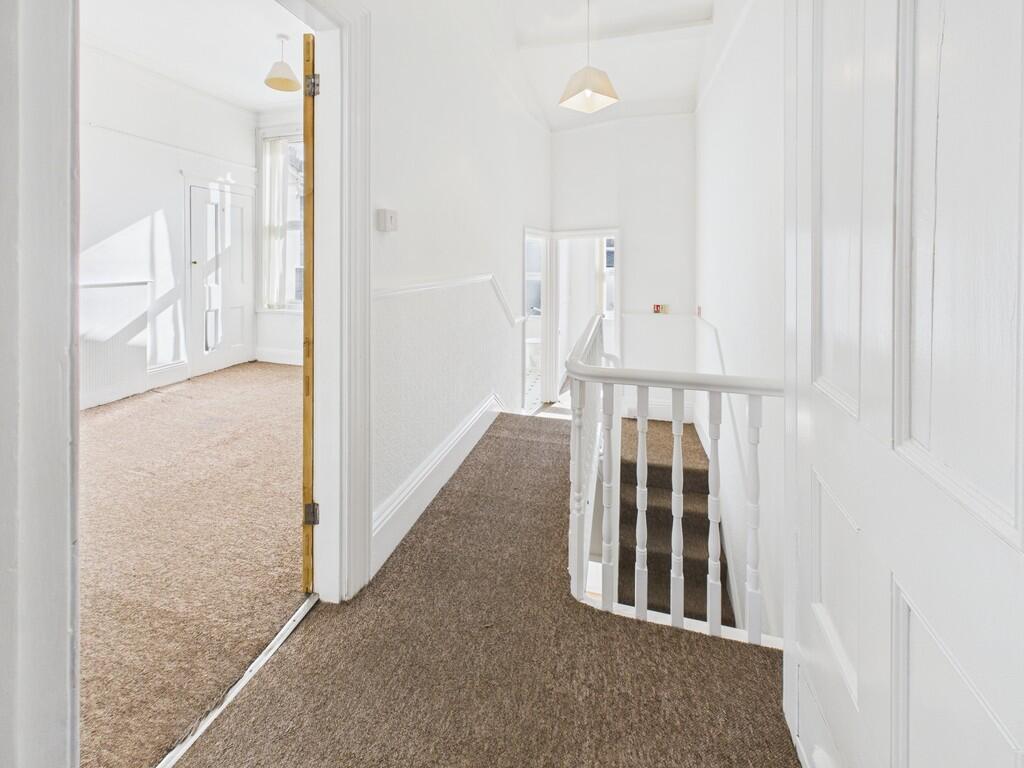 CAM03974G0-PR0204...