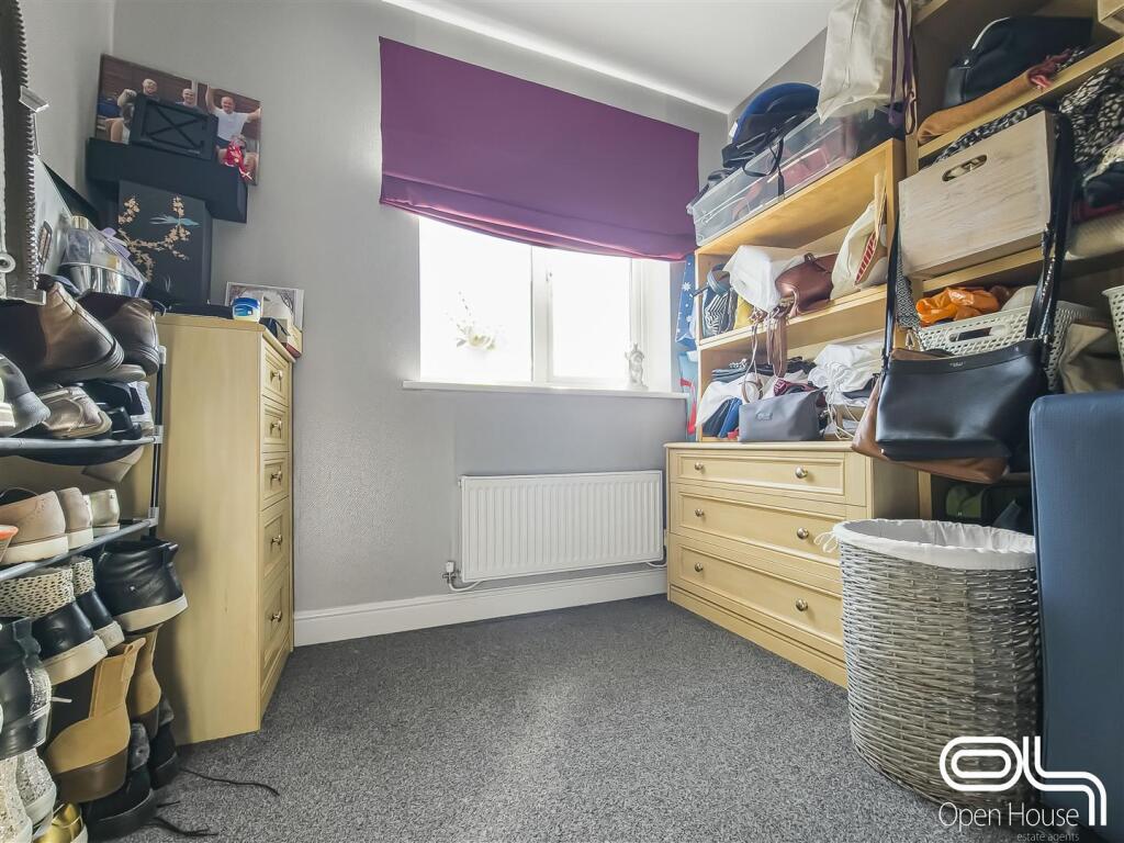 Doveridge Road, Burton on Trent (24).jpg