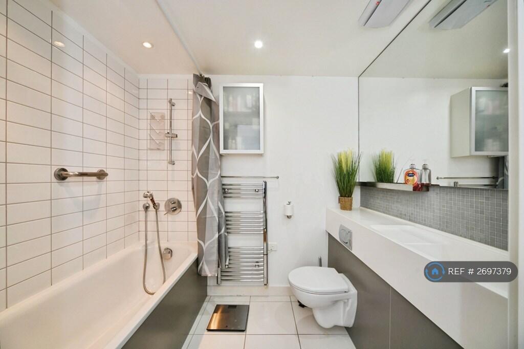 Main Bathroom