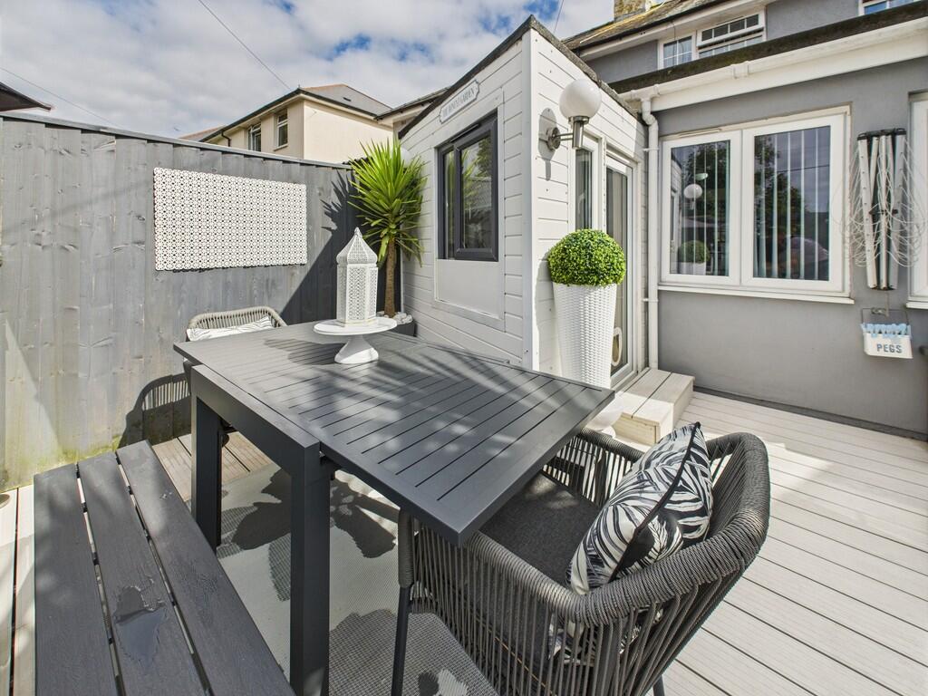 CAM03974G0-PR0191...