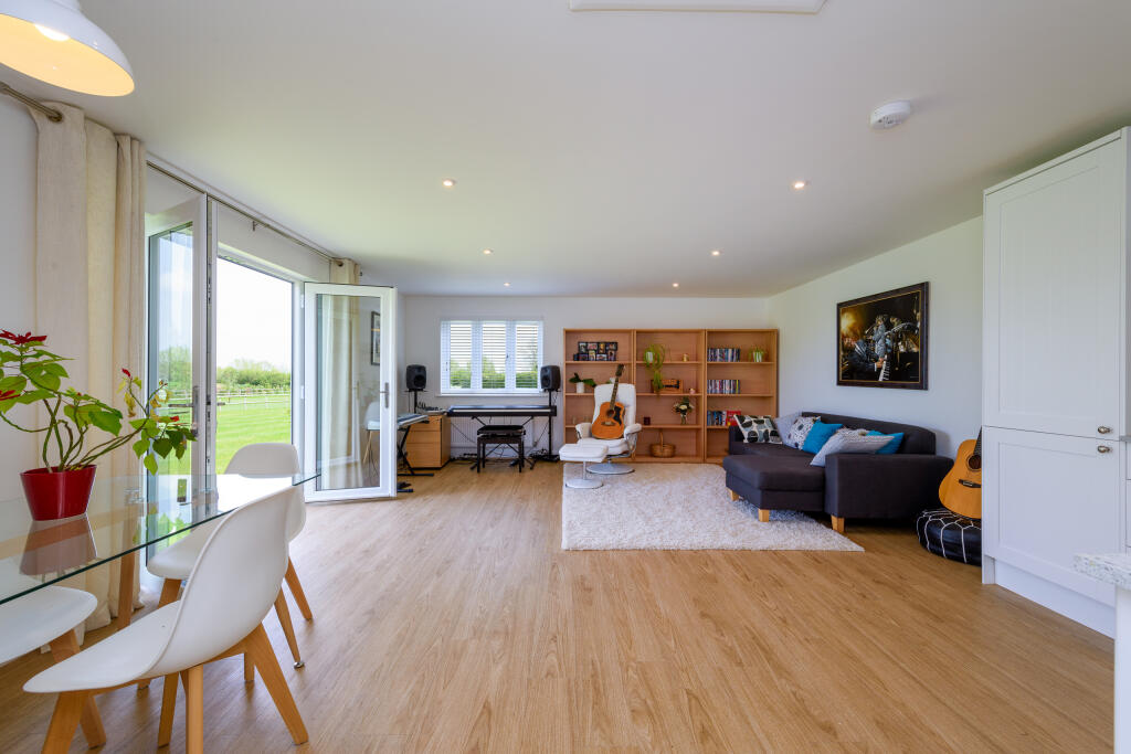 TEK HiRes 240508 078