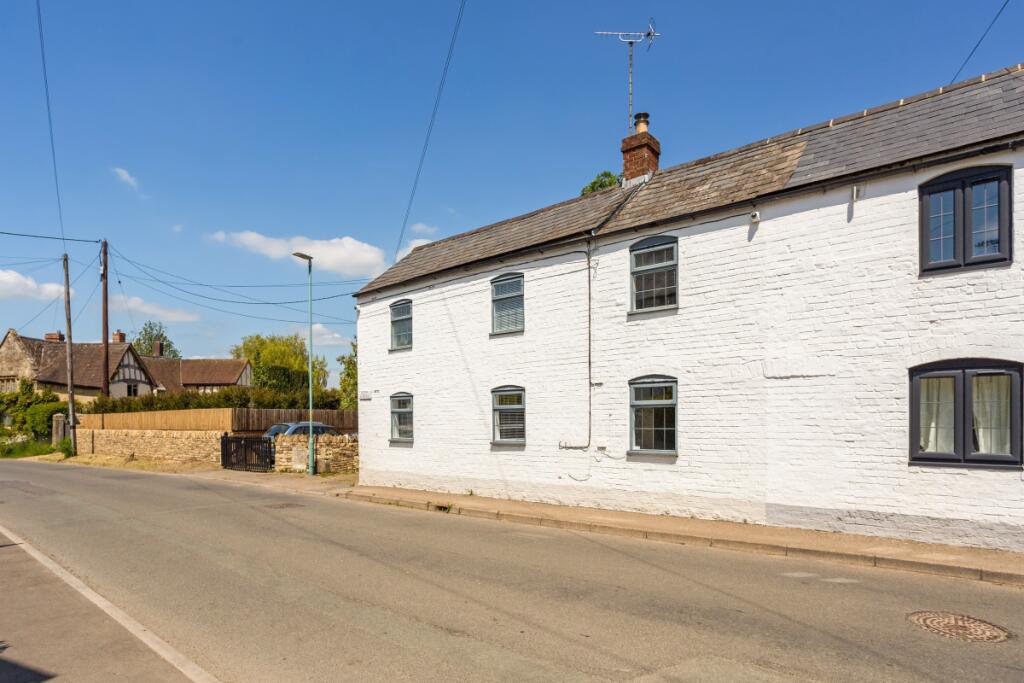 Blythe Cottage 31...