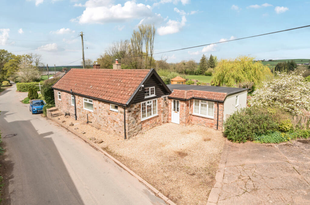 Staple Cross Seddons