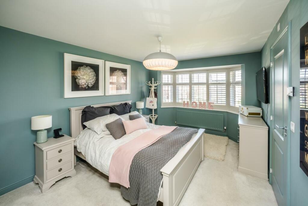 BEDROOM 1