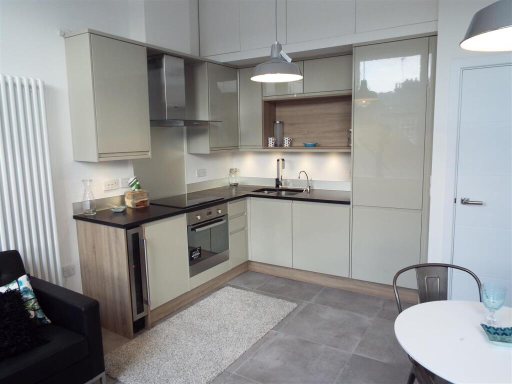 Elliot House, Pudding Lane - Flat 1 - Kitchen (2).