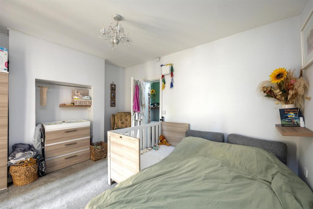 St Aubyns 59A-004.jpg