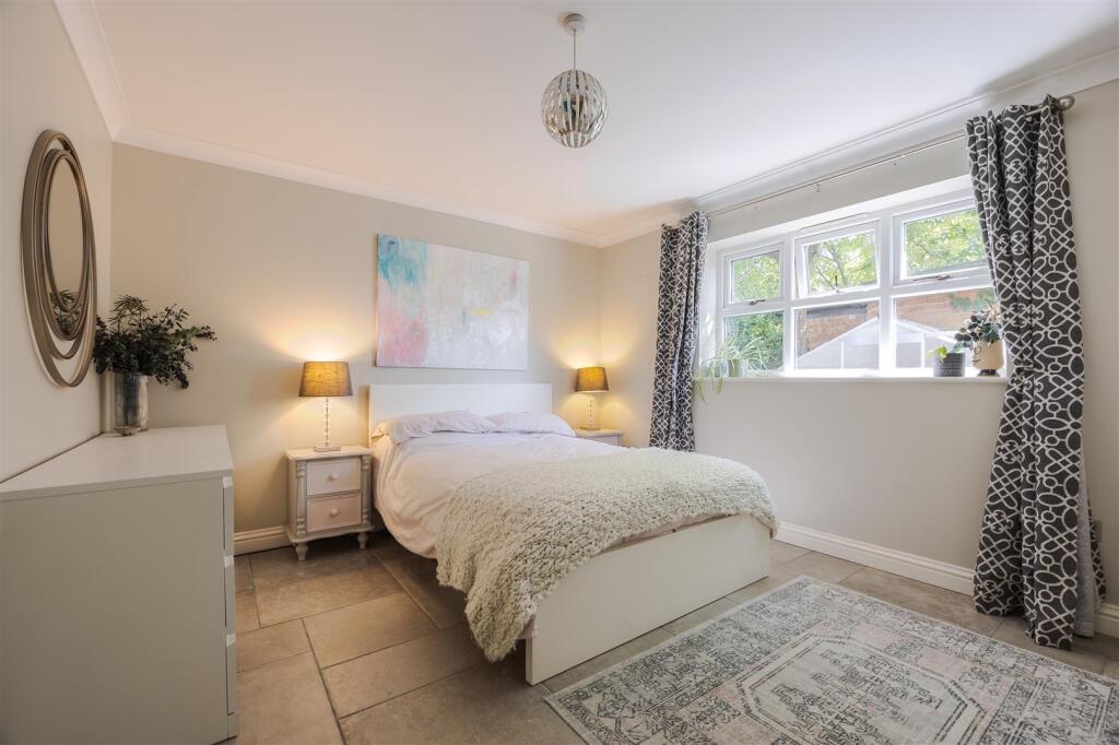 Reception room / Bedroom 5