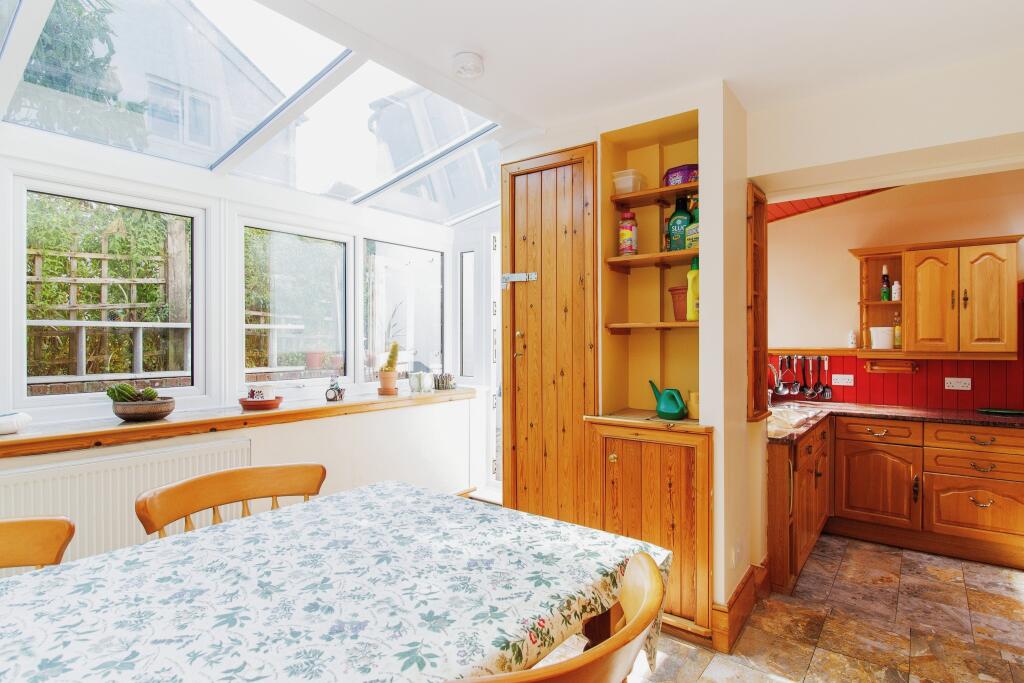 Kitchen/Breakfast