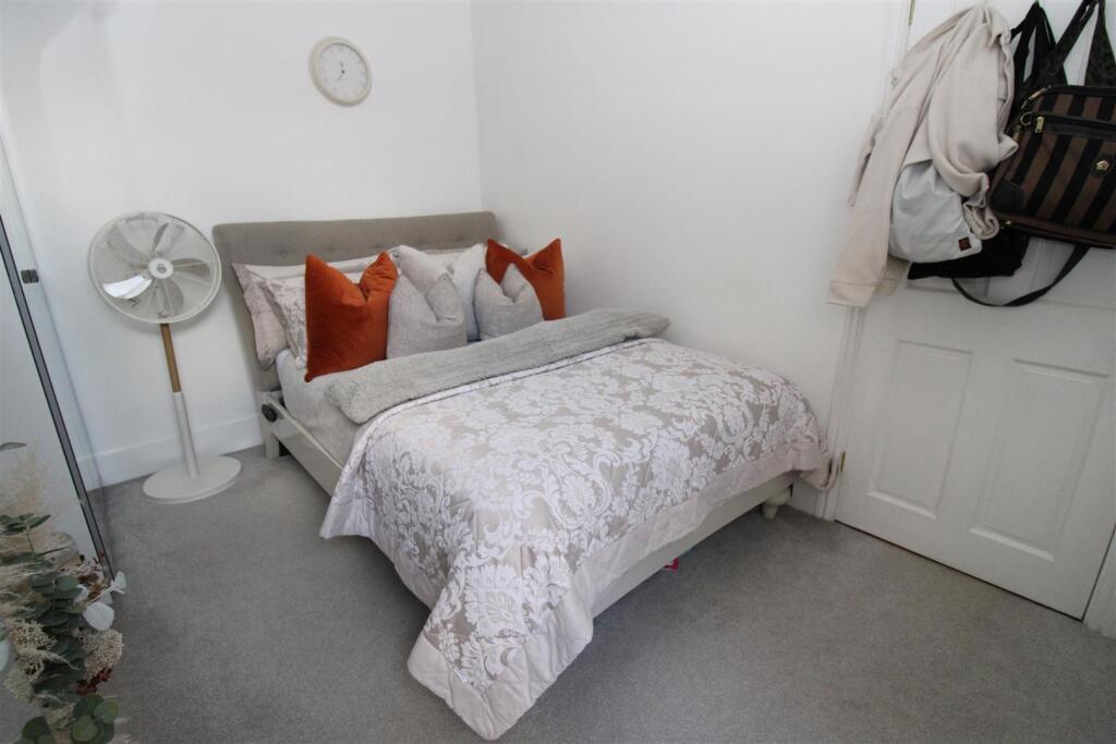 bedroom 2 again.JPG