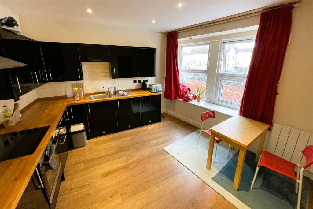 Hollis Morgan Auctions