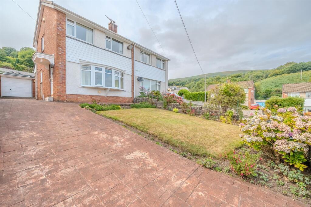 41 Thornhill Close-24.jpg