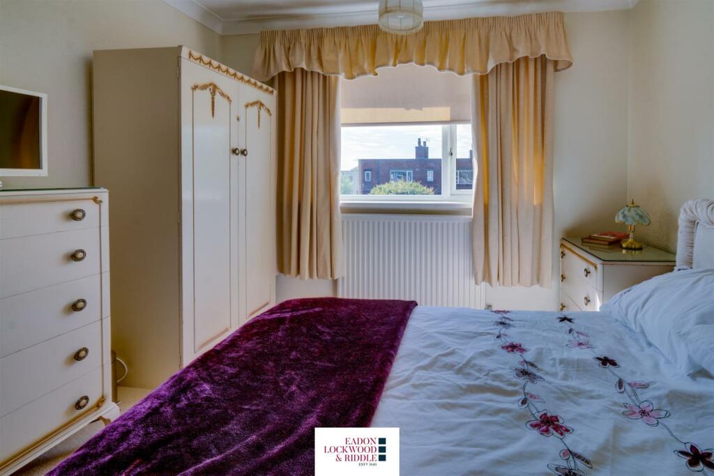 Bedroom 2- 1.jpg