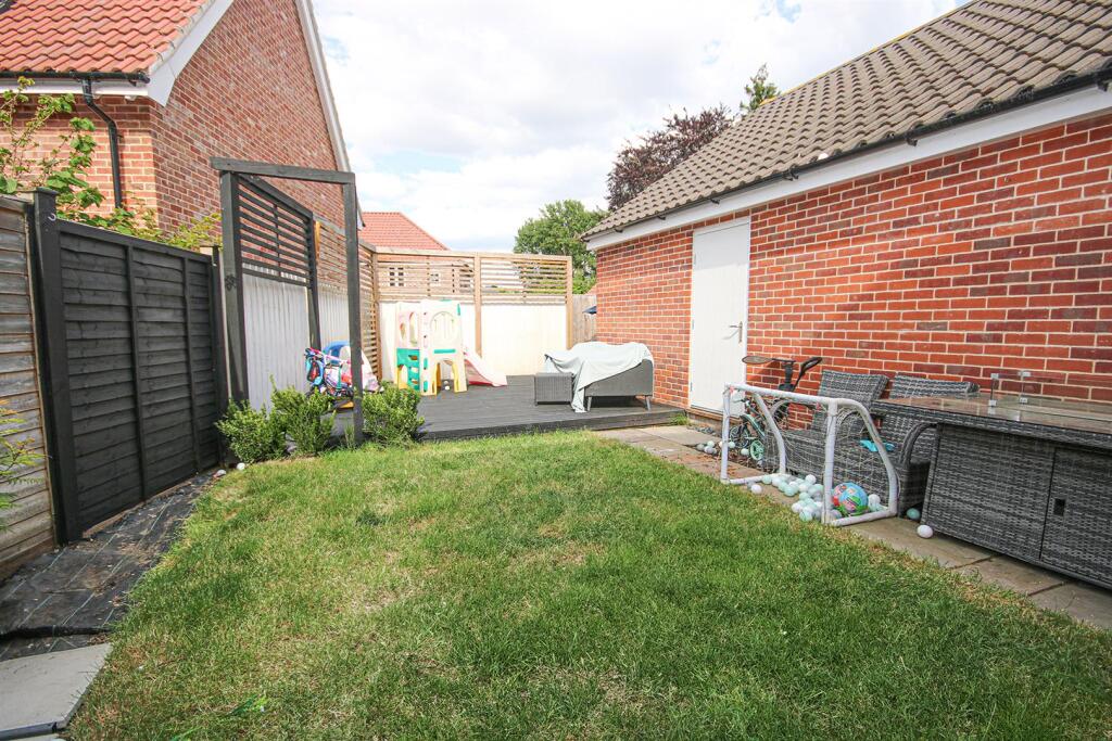 Garden 5.jpg