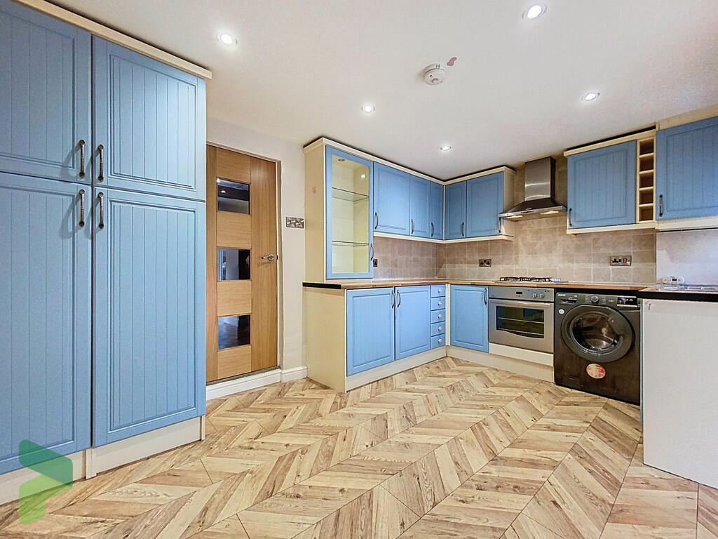 Fitted Dining Kit...