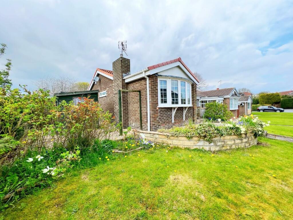 Front External pic 2.jpg