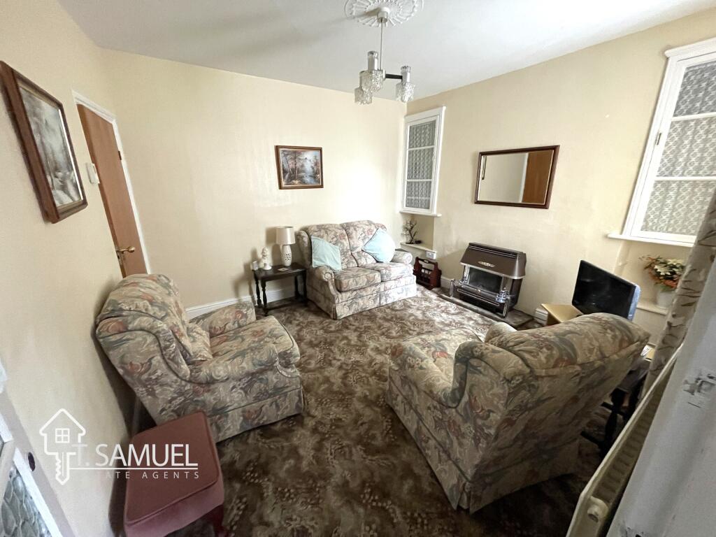 Reception room 2a.JPG