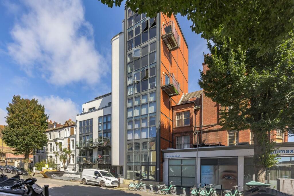 Connaught Road - Hamlin Smith-18.JPG