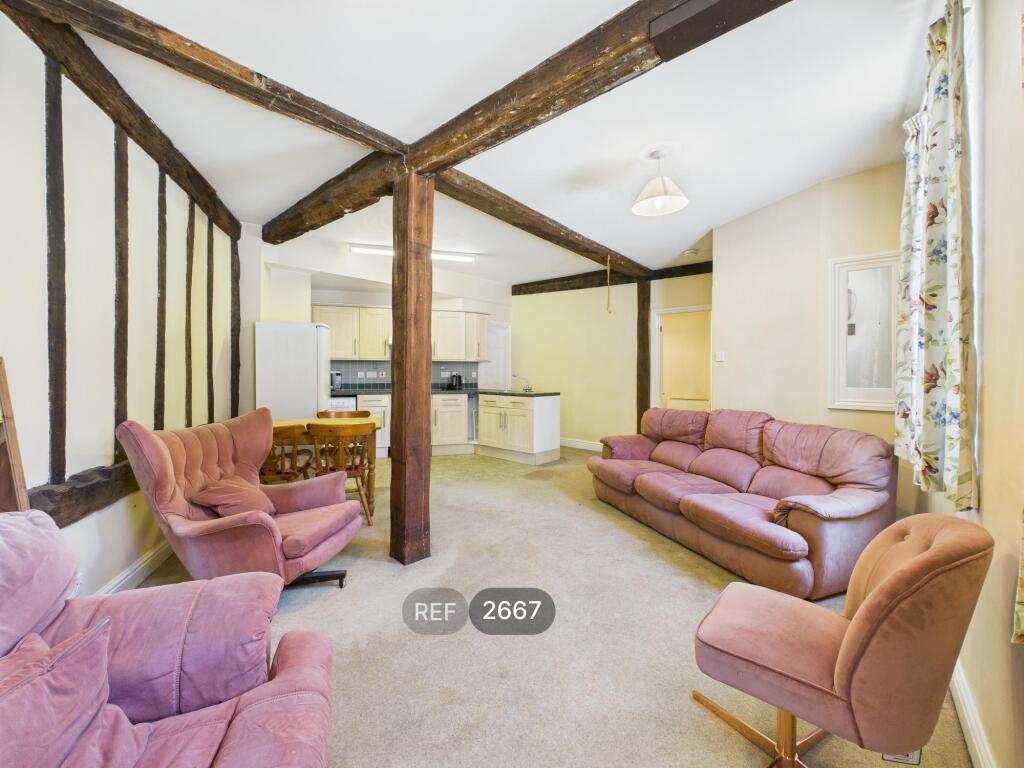 Kitchen/Living area