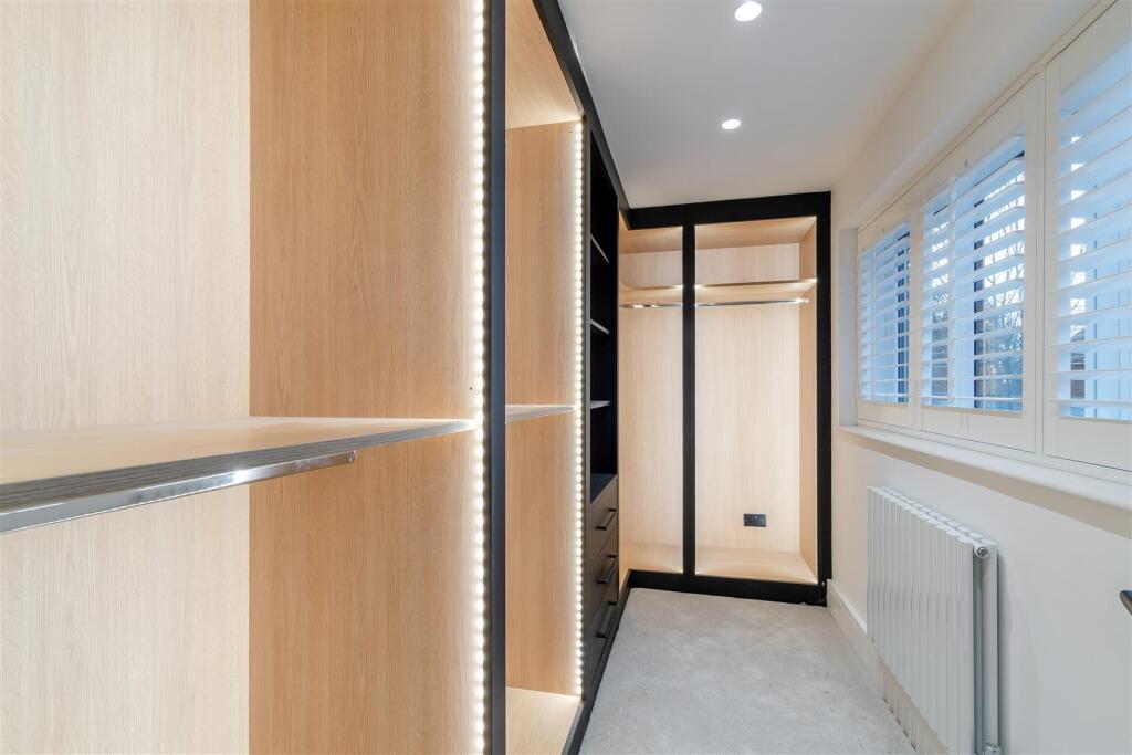 8628166-interior44.jpg