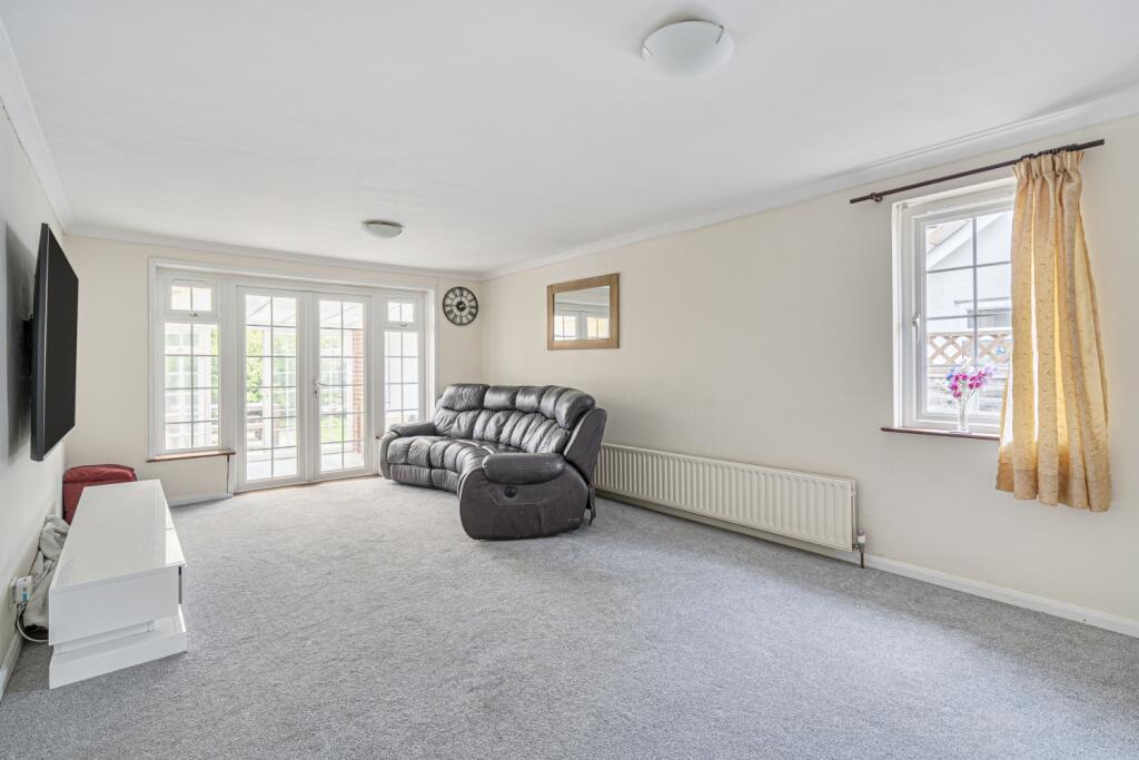 1354723-7-68cc1114df0e3