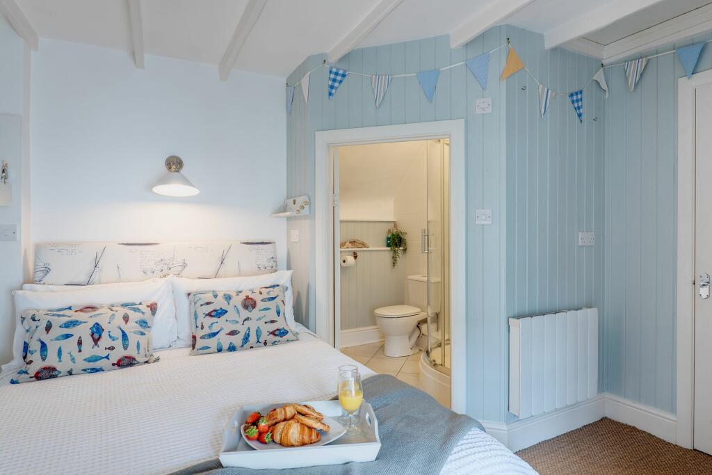 Sea Breeze Bedroom_Torcross