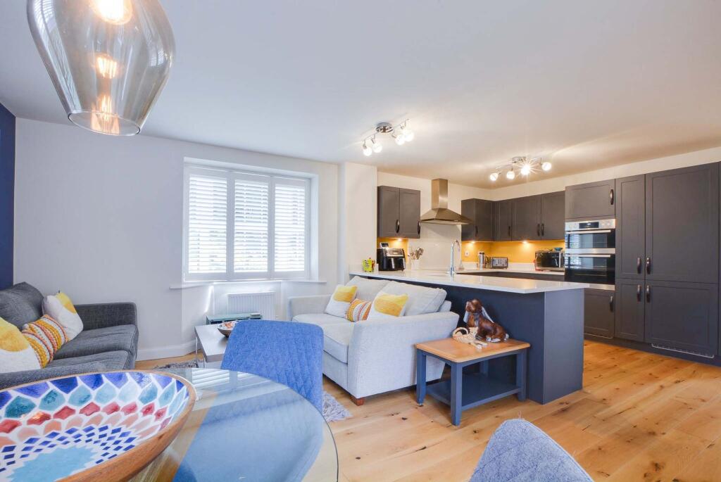 Open Plan Fitted Living Dining Kitchen