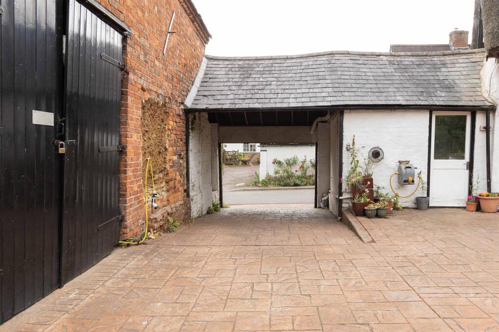 Greys Orchard, Barby (48).jpg