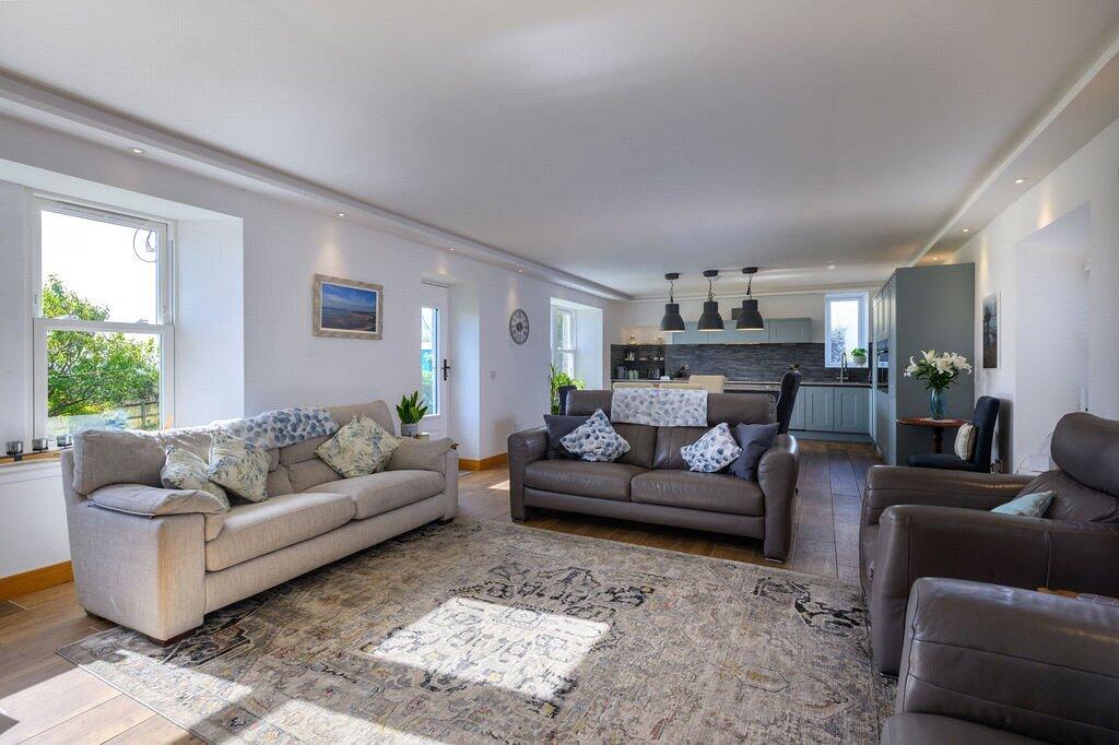 Sitting Room/Kitchen