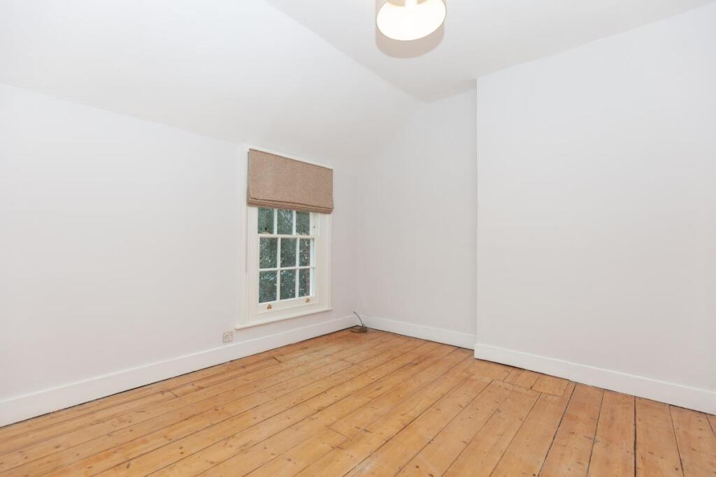 Main Bedroom (1).jpg