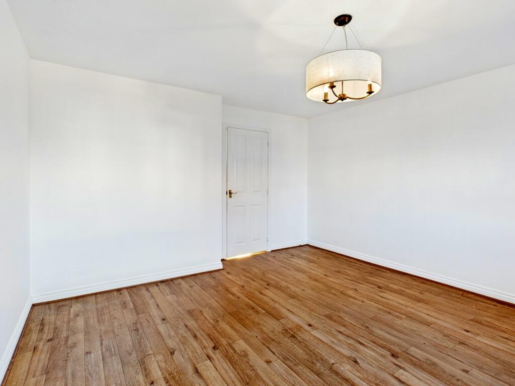 CAM05192G0-PR0030-STILL015