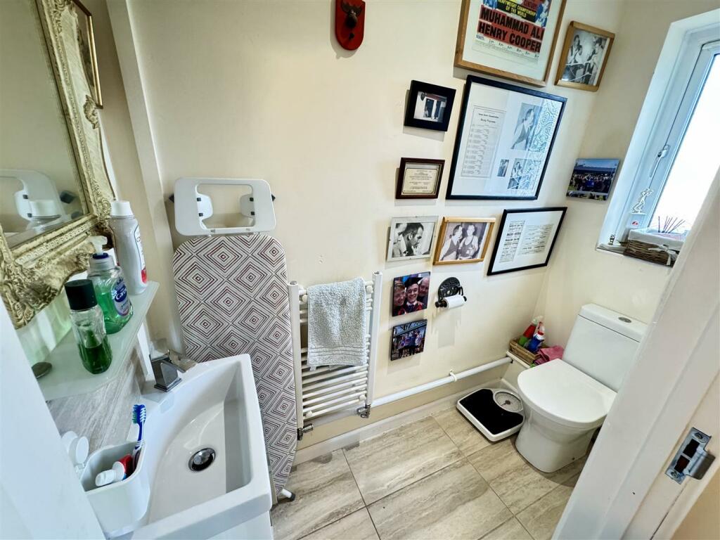 CLOAKROOM