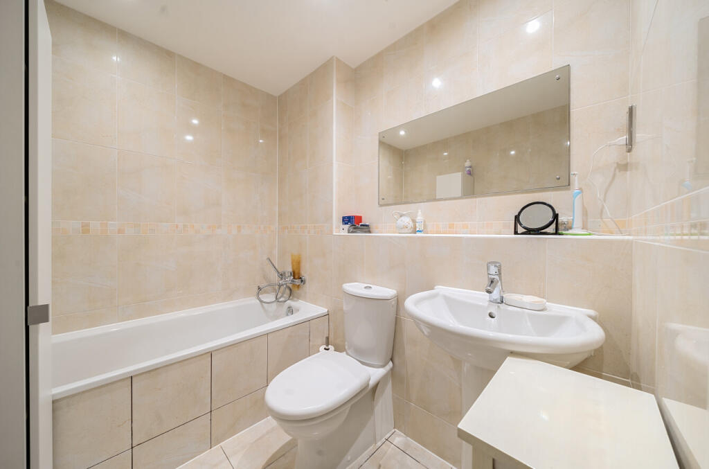 1296885-3-682b95c...