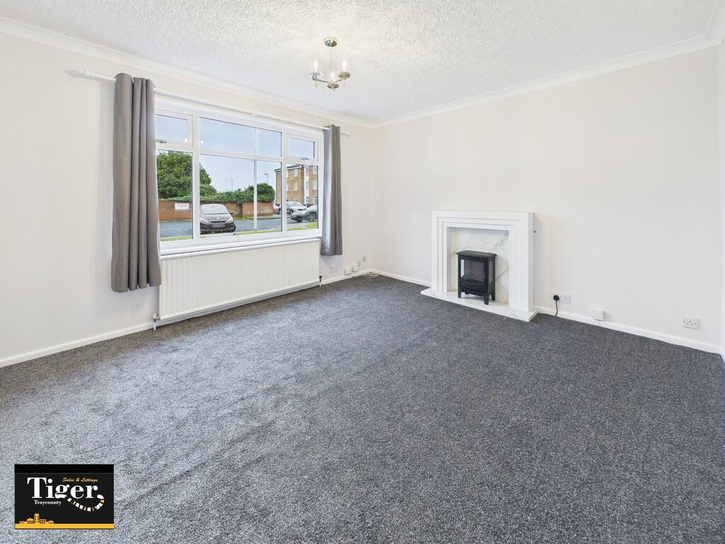 CAM02176G0-PR0774...