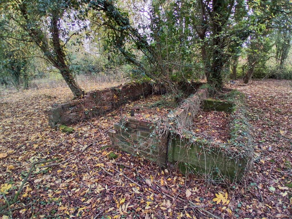 Land at Robinsons End