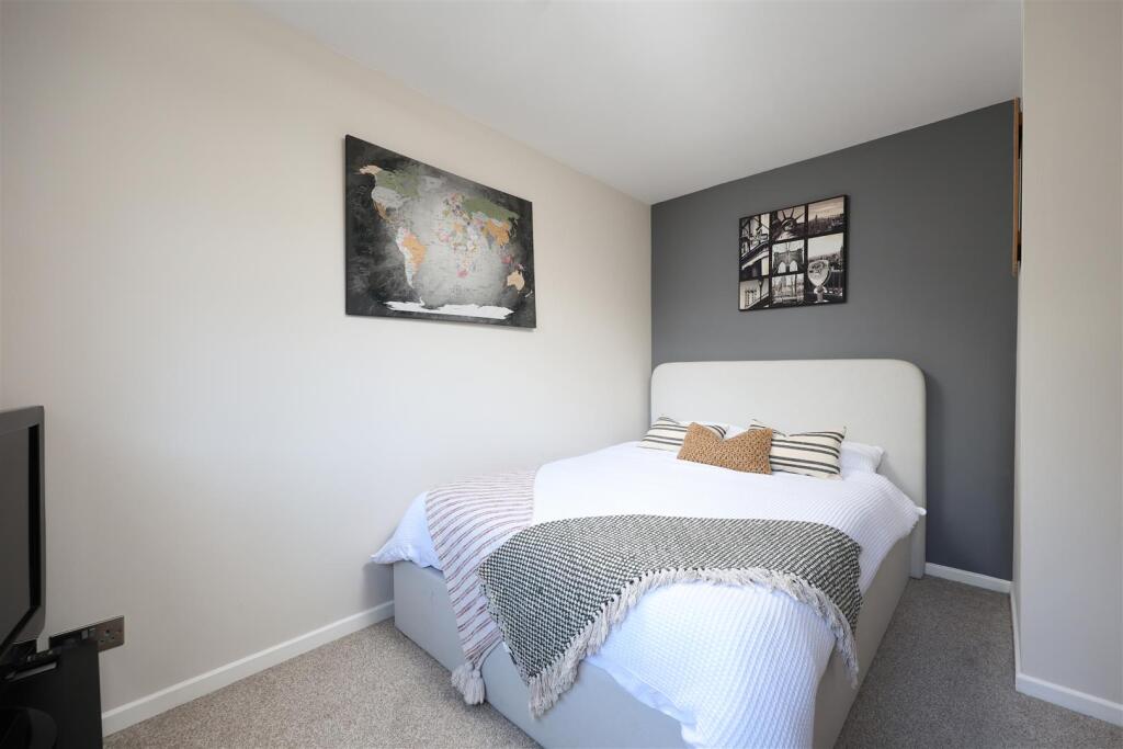 29 Naisholt Road 17.JPG