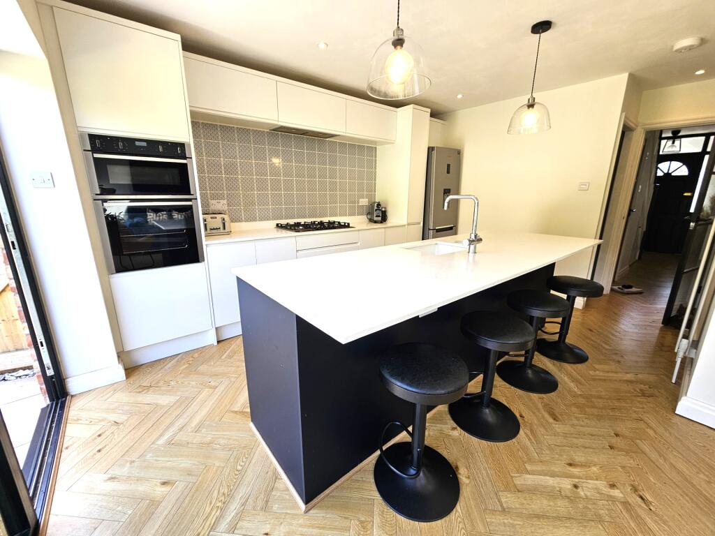 Kitchen diner