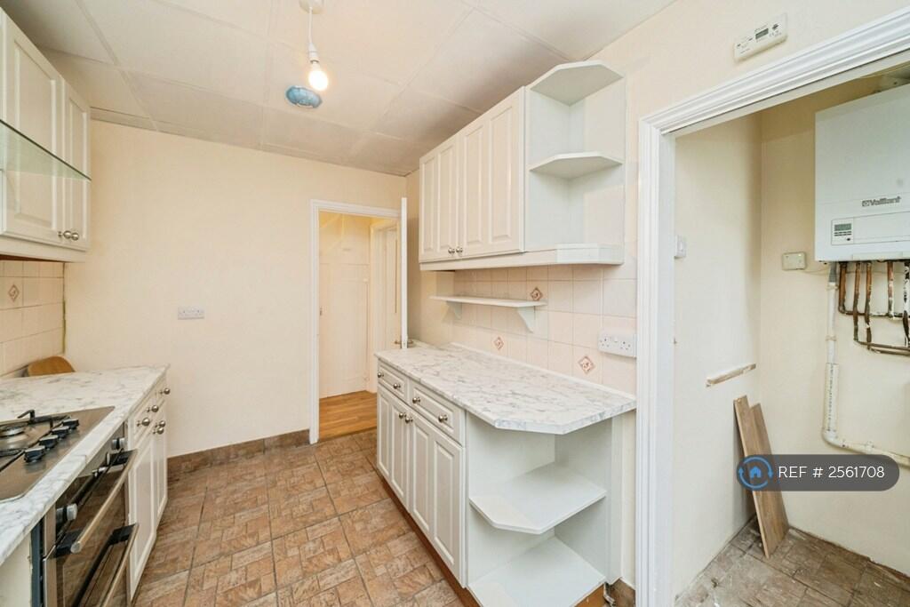 Kitchen c