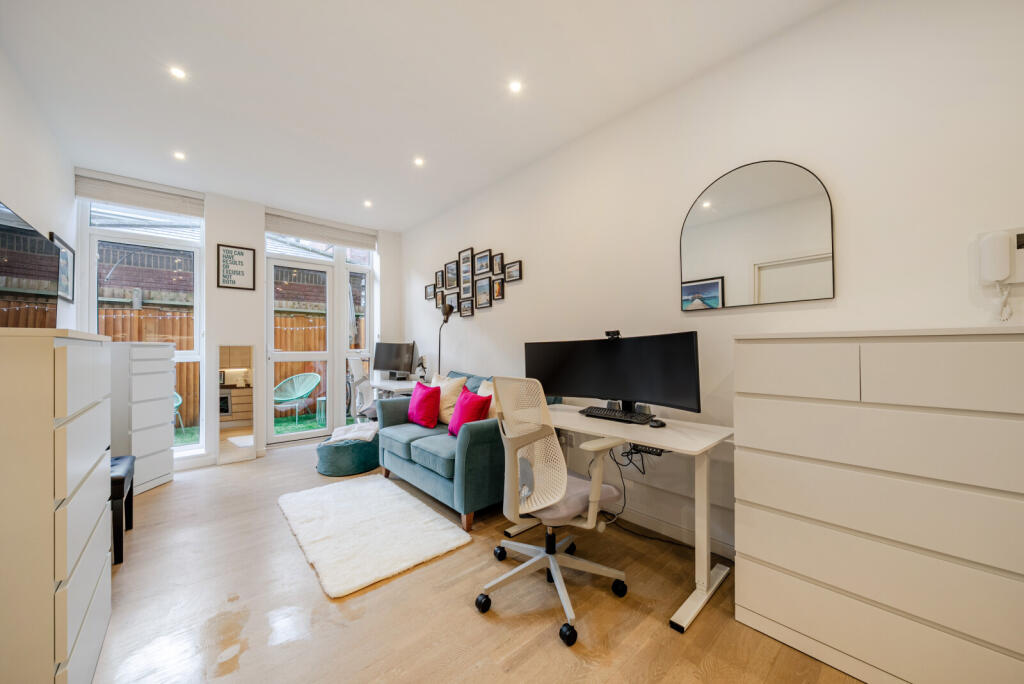 1385722-13-692ef3...