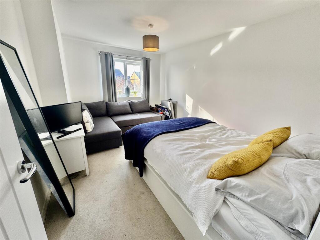 BEDROOM TWO
