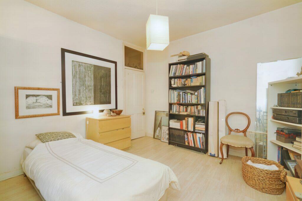 67 Lees Road - Bedroom