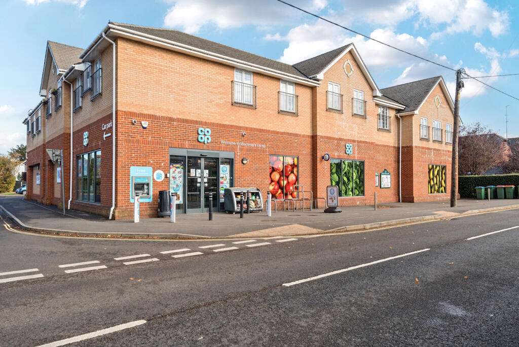 1371780-6-68fb8c0...