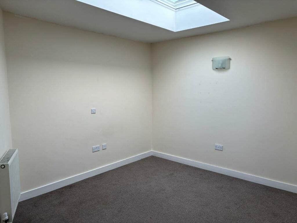 bedroom new (4).jpeg