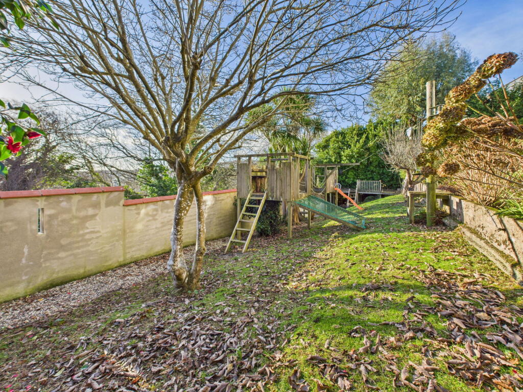 Merryland Gardens, Preston, Paignton