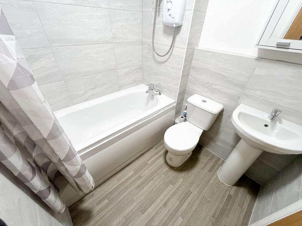 IMG-20241015-WA00...